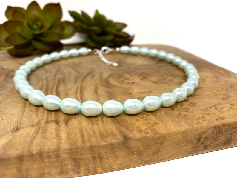 1633 Light Blue Glass Pearl Choker Necklace Pale Aqua Pearl Choker