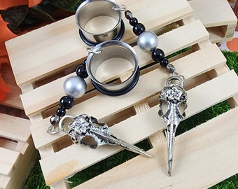 Bird Skull Plugs: Halloween Gauges with Beads and Macabre Charms