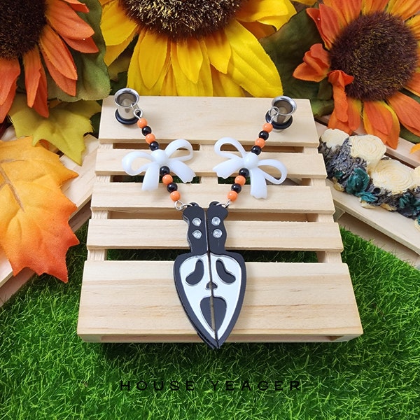 The Mini Screaming Knife Pair, Dangle Gauge & Plug Earrings, Stretched Ears, Pierced Lobes, Spooky Halloween Jewelry, Single Flare Tunnels