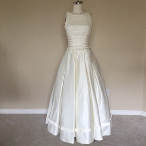 Ivory satin wedding dress, A-line bridal, ankle length gown, Princess dress, label size 4/5