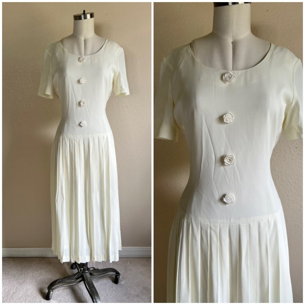 Vintage Donna Ricco Ivory Dress, vintage pleated dress, pleated cream dress, drop waist dress, Size 4-6
