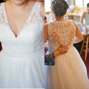 Ivory Wedding Gown, Plus Size Bridals, Label Size 22, Tulle Gown, Tulle wedding Dress, V neck Bridal Gown Allure Romance Plus size Gown