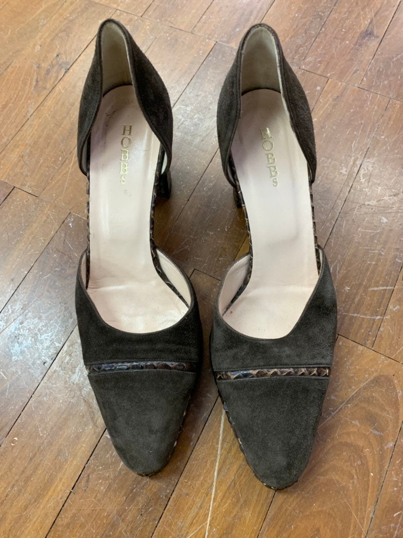 Vintage Hobbs slip on brown suede shoes with snake skin