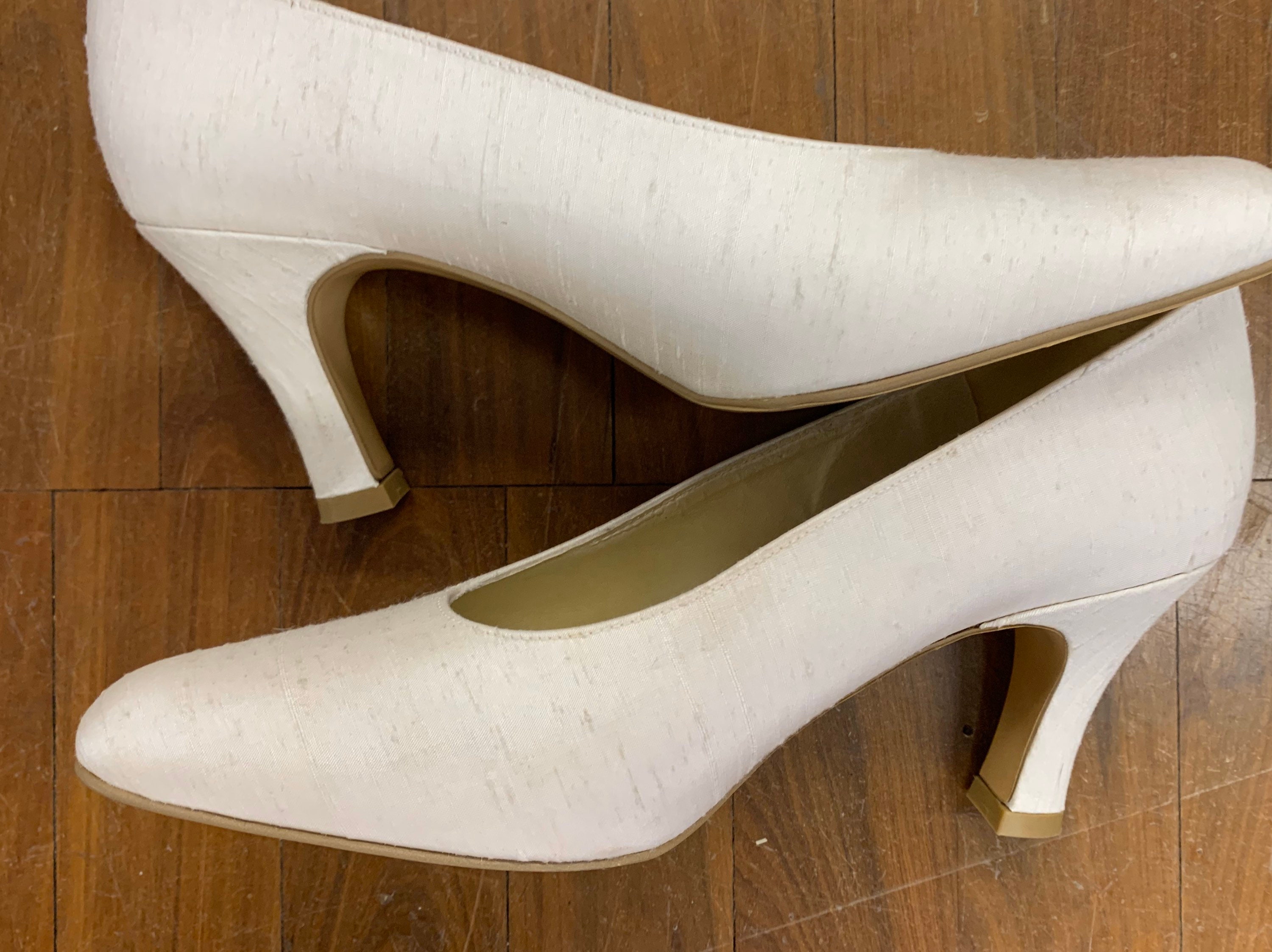 vintage ivory wedding shoes