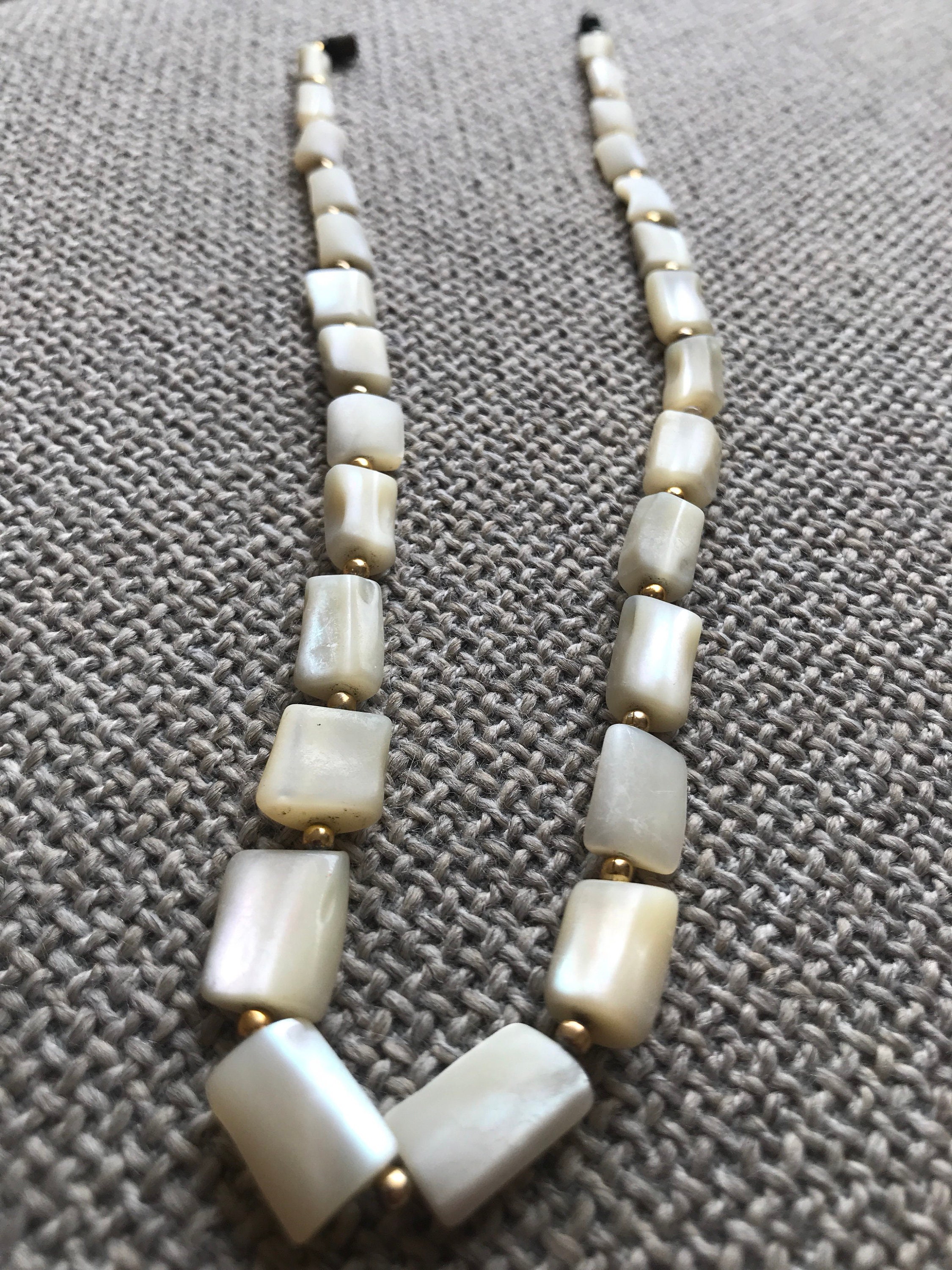 Vintage mother of Pearl necklace