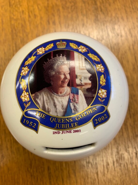 The Queens golden jubilee money box 1952-2002 by Prinknash pottery