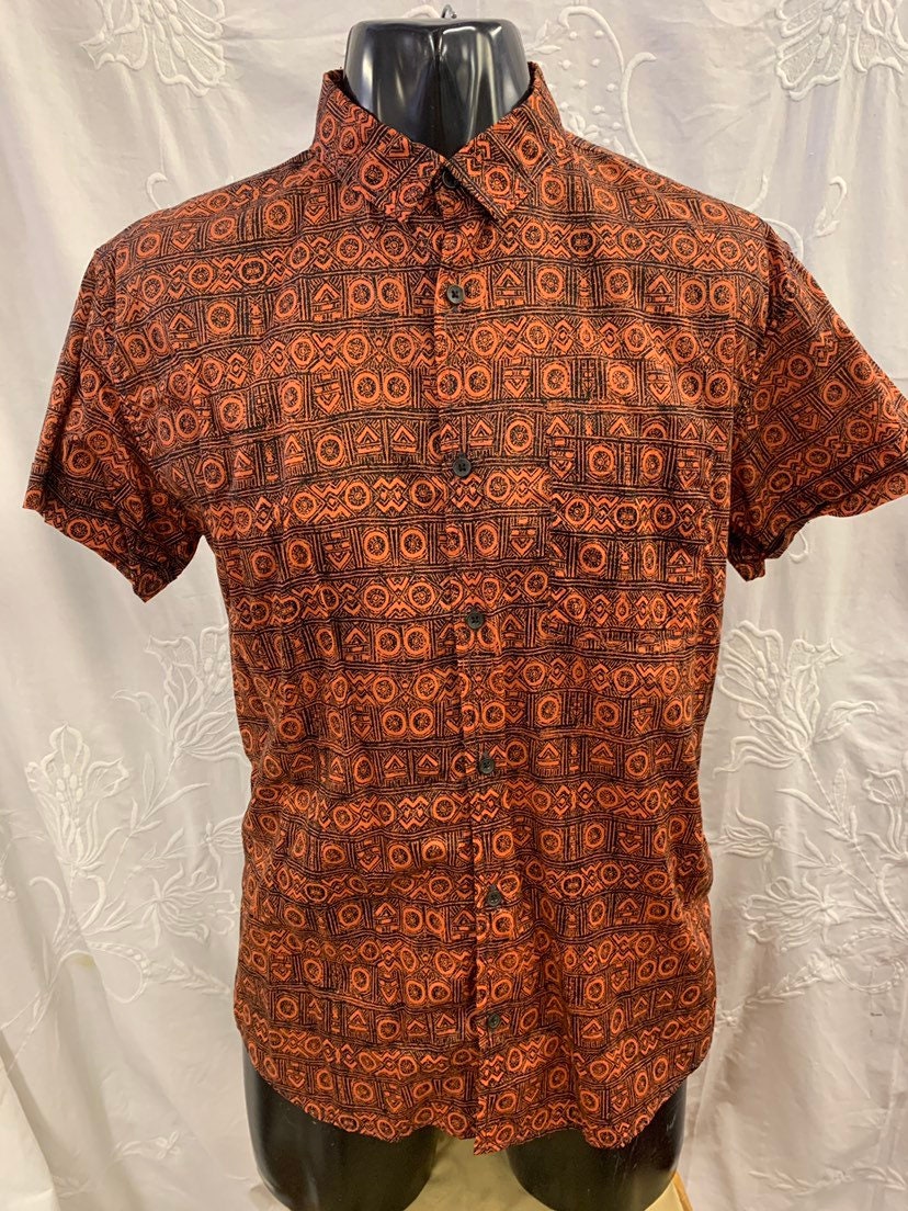 Image of Vintage Mens Orange & Black Geometric Print Cotton Short Sleeve Shirt. Size L