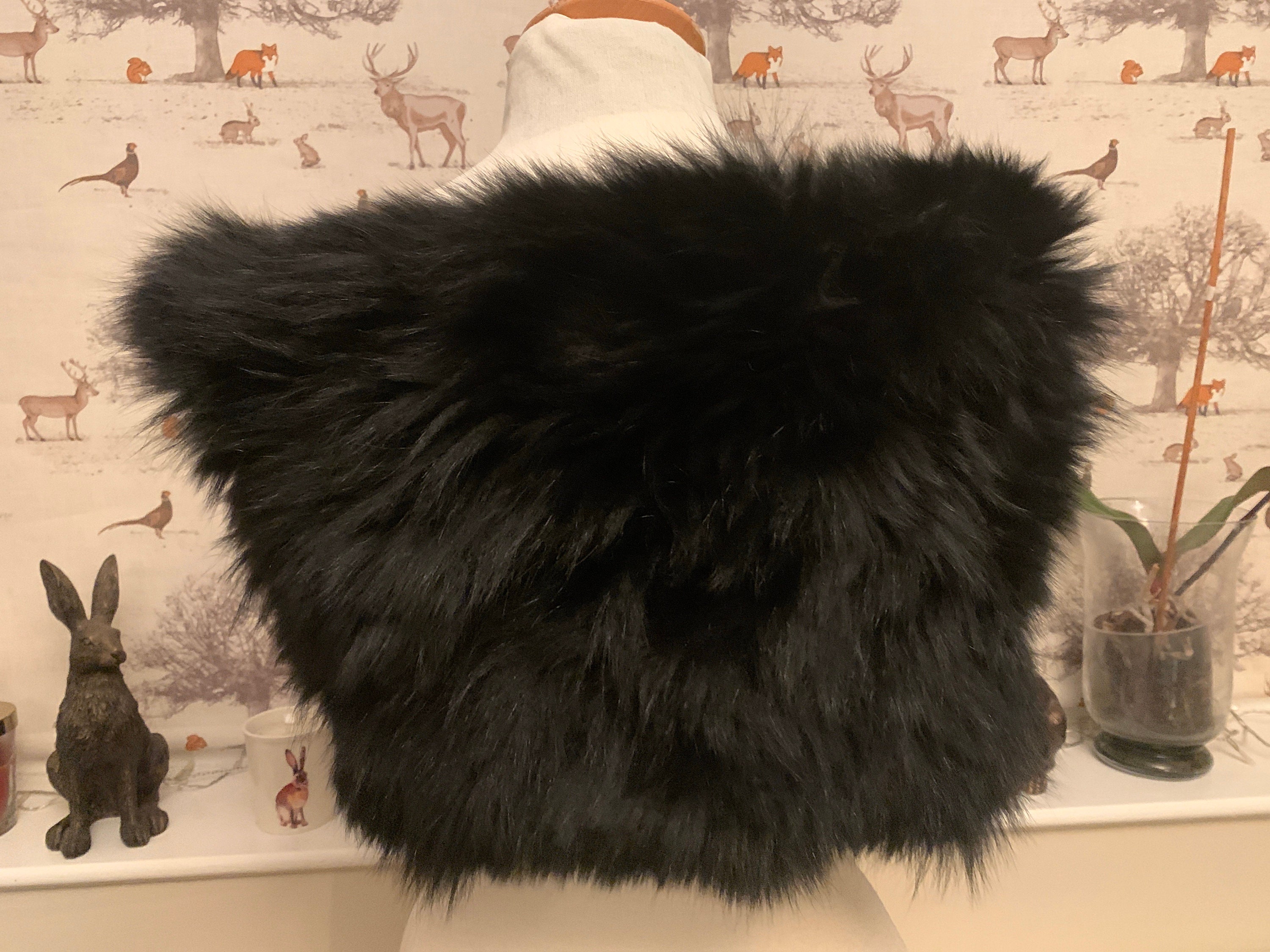 Vintage black fur scarf/cape