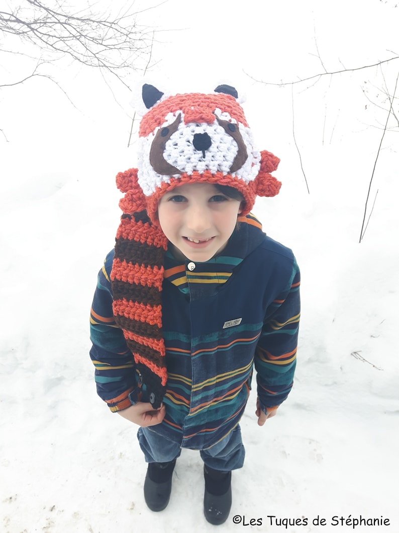 Crochet PATTERN red panda hat, the tail is used scarf, easy to do, very cute and practical image 4