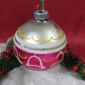 Shiny Brite Glass Christmas Tree Ornament American Made by Max Eckardt & Sons Inc NY 1940&#39;s Original Embossed Metal Cap Shiny Brite USA