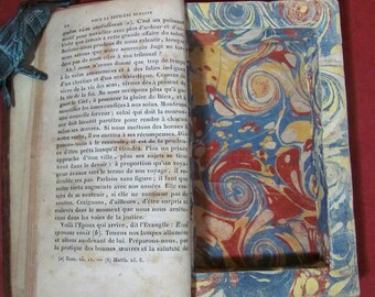 1818 年製の秘密の隠し場所を備えたアンティークのフランス製