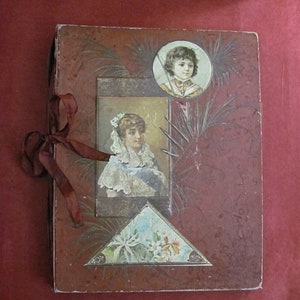 Album di ritagli vittoriano 300 bellissimi biglietti da visita commerciali fustellati e immagini litografiche colorate 19 pagine Nastro francese originale