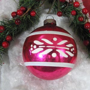 Shiny Brite Glass Christmas Tree Ornament American Made by Max Eckardt & Sons Inc NY 1940&#39;s Original Embossed Metal Cap 3 Sold Individually