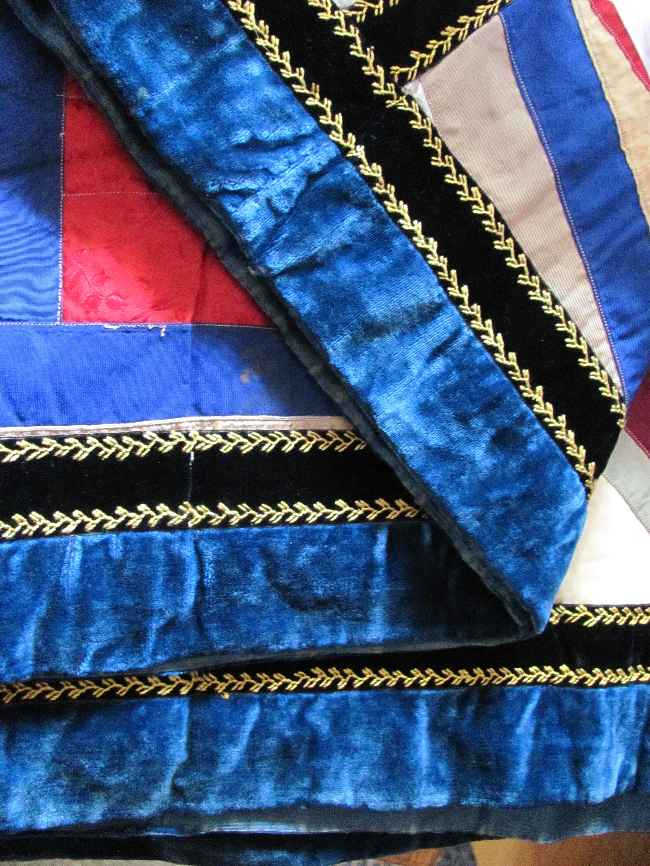 アンティークキルト✴︎刺繍キルト il_fullxfull.2403335610_cx1o.jpg