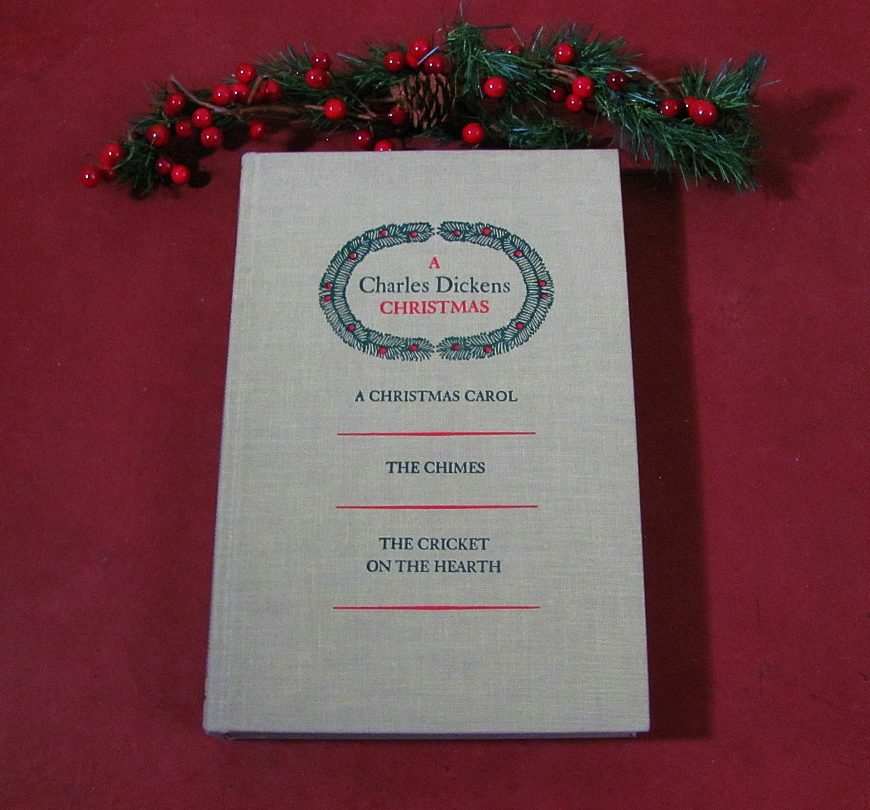 A Christmas Carol by Charles Dickens Illustrated by Warren