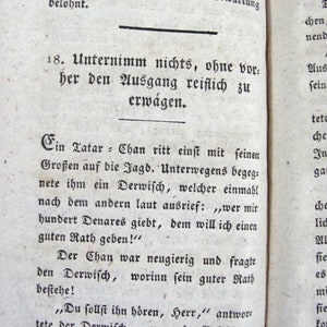 Op de afbeelding: Een antieke boekpagina met zwarte gedrukte tekst in een Duits Fraktur-lettertype. De pagina is bovenaan genummerd 152 en bevat een sectie die begint met het nummer 18, gevolgd door een verhaal over een Tatar-Chan en een Derwisj.