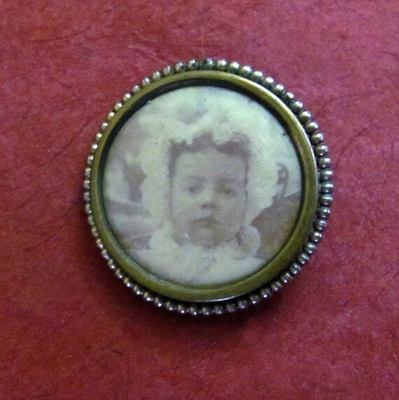 Victorian Portrait Brooch/Pin Baby Wearing a Bonn… - image 1