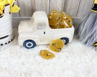 Fake Honey Pieces with Bees / Faux Honeycomb / Bee Decor / Tiered Tray Decor / Spring Decor / Summer Decor