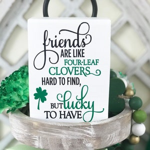 Amis St. Patrick’s Day Small Sign l Tiered Tray Decor l St. Patrick’s Day Decor l Farmhouse Decor l Small Signs l Holiday Decor l