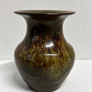 Mid century Woburn studio art pottery signed small flower bud vase