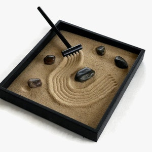 Office Decor Desk Decor Unique Gift for Teacher Mini Zen Garden Mindfulness Meditation Desktop Accessories Stress Relief Tranquility imagem 1