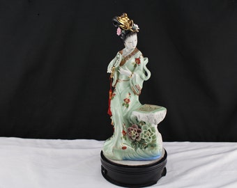 Fine Porcelain Figurine Geisha Holding Mirror Playing Board Game-Interior Home Decor