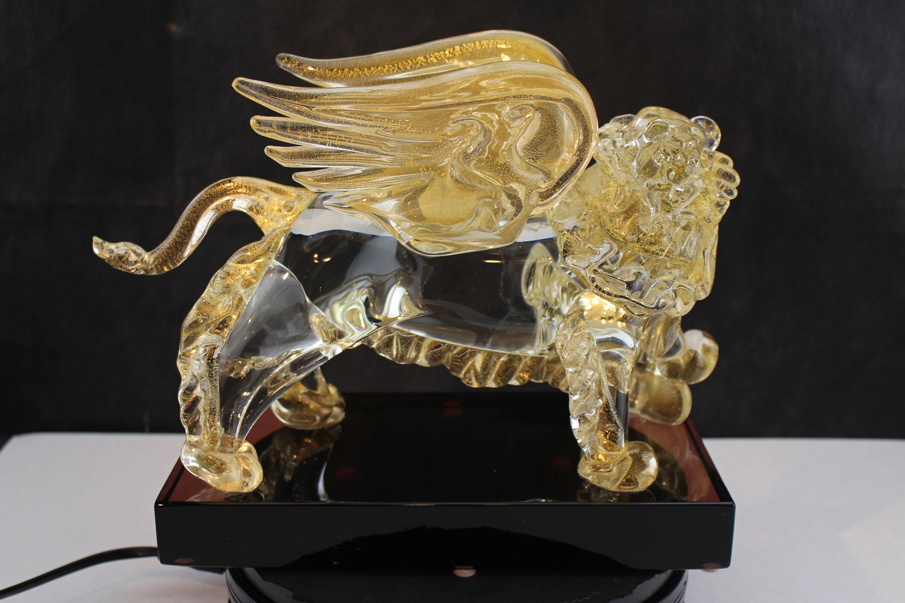 Large Murano Glass Winged Lion of St. Mark by Walter Furlan Signed