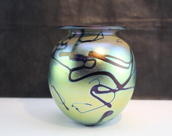 Art Glass Vase Robert Eickholt Iridescent Green and Purpple With Random Lines-Collectible Home Decor Design