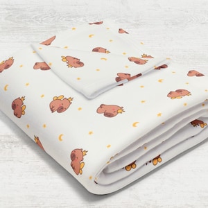 Capybara Throw Blanket  / Baby Minky Blanket / Kids Velveteen Plush Blanket / Cream Soft Silk Fabric / Fleece Blanket Capybaras / Mom Gift