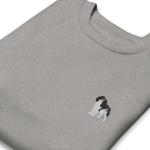 Embroidered Cavalier King Charles Spaniel Sweatshirt / Embroidery Tri-Colour Dog Sweater / Gift Husband Wife Mom Dad / Women Men Girl Boy