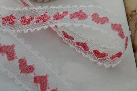 heart lace ribbon