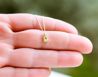 Peridot Teardrop Necklace,Solid Gold,K9,K14,K18, August Birthstone Pendant, Green Crystal