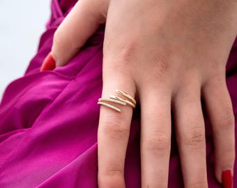 14K Solid Gold Crossover Ring, Criss Cross Statement Ring, Wraparound Band