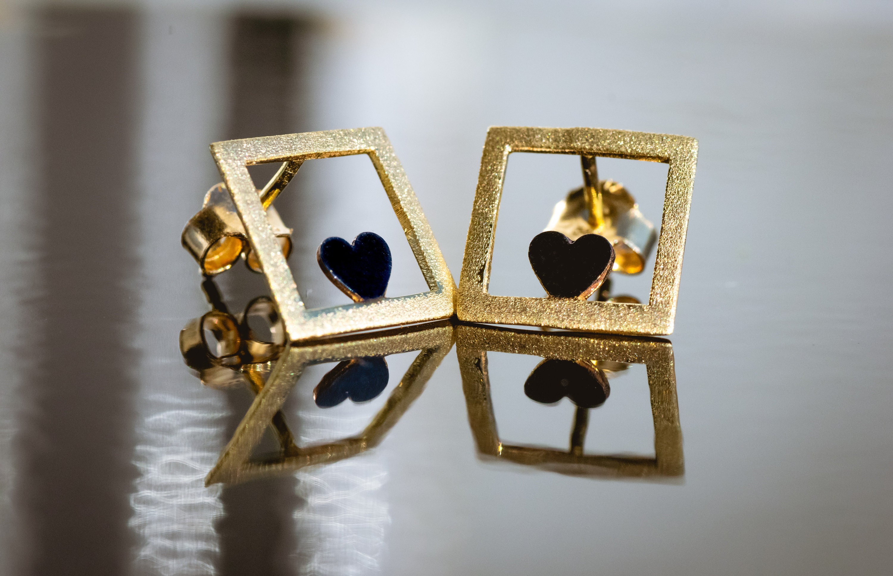 Pendientes De Tuerca Auténticos De Oro Blanco De 9 Quilates