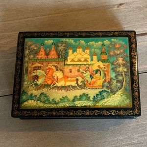 Russian Lacquer Box - Hand-painted Jewelry Box - Signed by Artist