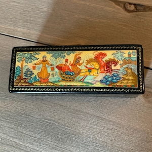 Russian Lacquer Box - Mstyora Hand-painted Jewelry Box - Signed by Artist