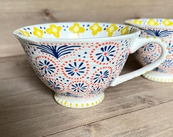 Tazas de té florales Anthropologie - Juego de 2 de cerámica pintada a mano