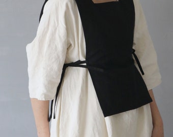 SASAKI-CHIHO/Antique black linen sleeveless top/French linen/antique fabric/black over-dyed/simple design/vest/waistcoat/368