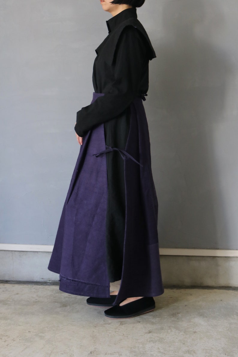 SASAKI-CHIHO/Japanese antique cotton purple apron-skirt/Japan/Japanese antique kimono/remade/remake/apron/226 image 2