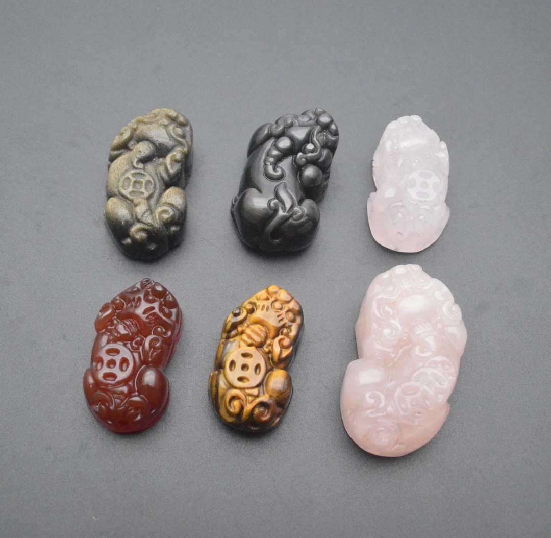 Natural Stones Carved Money Coin Pixiu Lucky Pendant Two Holes Bracelet ...