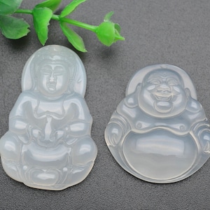 Ágata gris natural Calcedonia Piedra tallada Guanyin y colgante de piedra de Buda risueño