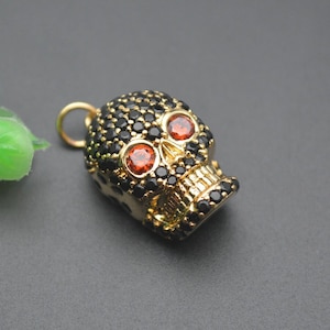 1pc Black CZ Paved Gold color 12x18mm Metal Skull Charm Pendant Fashion Jewelry
