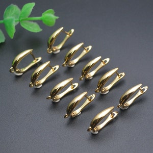 Partihandel Anti-blekning Nickelfri Point Shape Metall Mässing Leverback Örhänge Krokspännen Smyckefynd för Dingla Örhängen Tillverkning