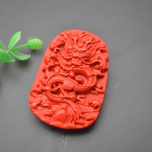 Coool Red Cinnabar Carved Chinese Lucky Dragon Stone Pendant for Man&#39;s Fengshui Jewelry