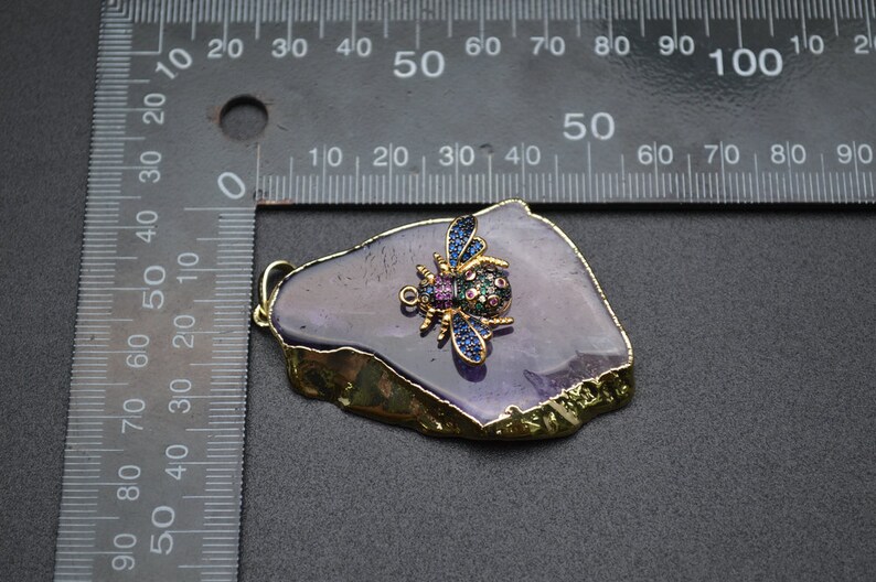 Luxurious CZ Beads Cute Bees Setting on Gold plating Natural Amethyst Slab Stone Pendant