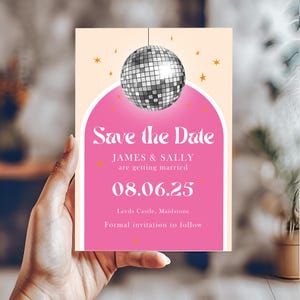 "Retenez cette date" pour mariage rétro, "Retenez cette date" boule disco, "Retenez cette date" lumineux et original, Cartes "Retenez cette date" rose orange