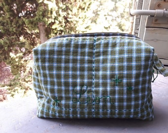 lungi TOILETRIES BAG