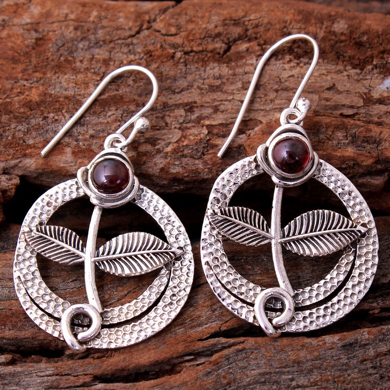 925 Sterling Silver Designer Drop /& Dangle Earring Jewelry Length 1.75 Red Garnet Round Shape Gemstone Earring For Easter Sale sve5426