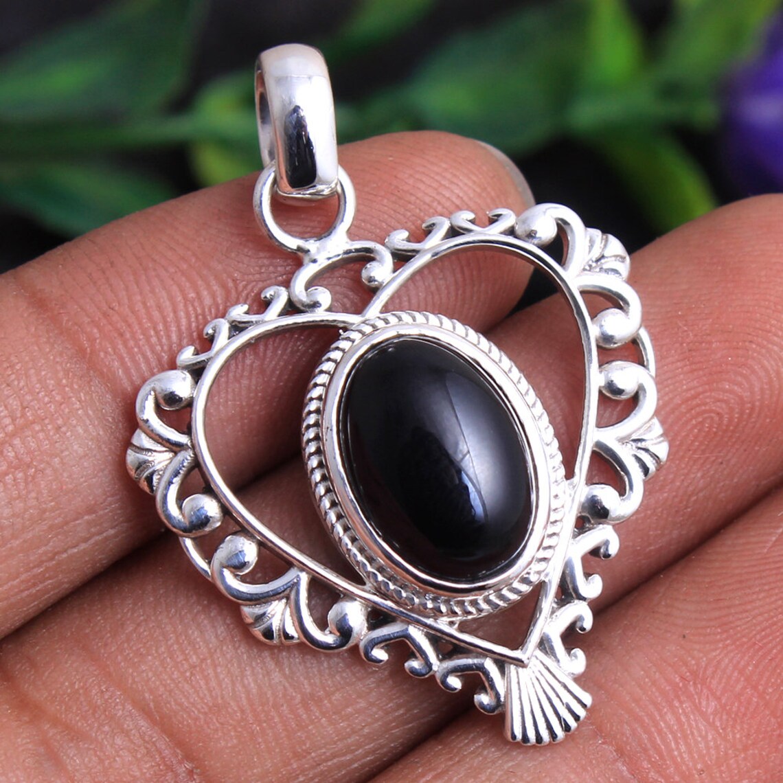 Black Onyx Oval Shape Gemstone Heart Pendant For Halloween | Etsy