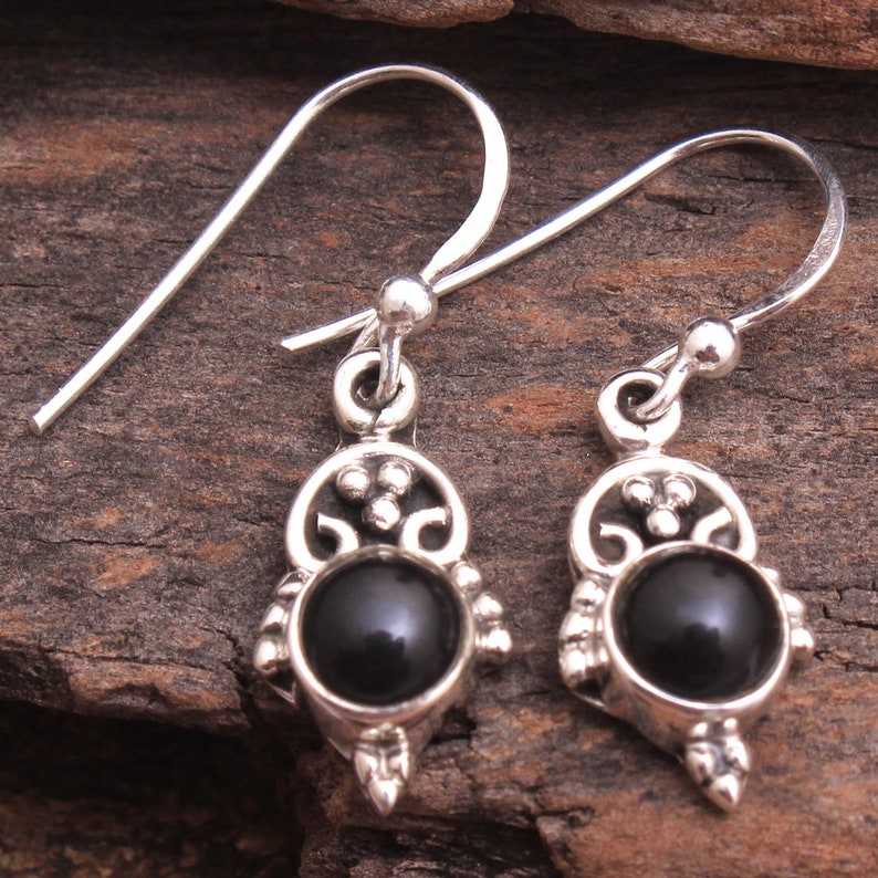 Black Onyx Round Shape Gemstone Earring sve3528 925 Sterling Silver Handmade Designer Drop /& Dangle Earring Jewelry Length 1.1